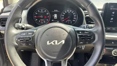 Kia Rio 2023 - 14900 EUR, 41000 km - AUTO.MOTO.pt - 41000km - foto 15 de 16