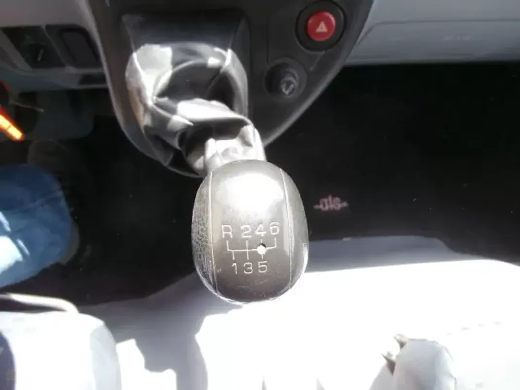 Mitsubishi 2007 - 19000 EUR, 154309 km - AUTO.MOTO.pt - 154309km - foto 20 de 25