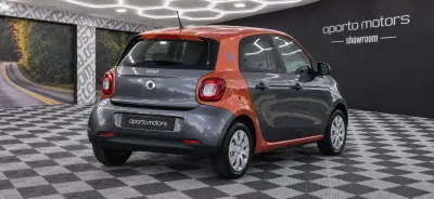 Smart ForFour 2017 - 8990 EUR, 86252 km - foto 4 de 9