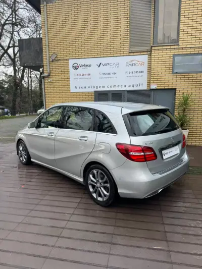 Mercedes-Benz B 180 2015 - 13500 EUR, 189400 km - AUTO.MOTO.pt - 189400km - foto 2 de 16