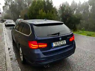 BMW 320 2017 - 18900 EUR, 123250 km - AUTO.MOTO.pt - 123250km - foto 4 de 10