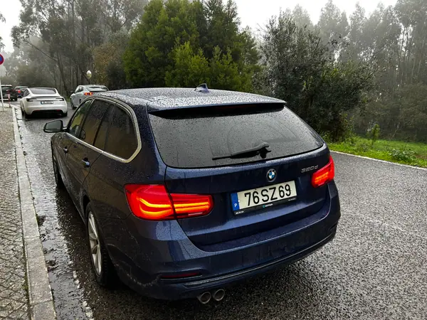 BMW 320 2017 - 18900 EUR, 123250 km - AUTO.MOTO.pt - 123250km - foto 4 de 10