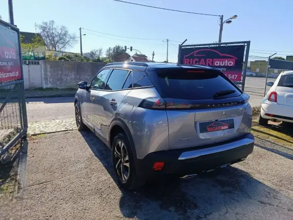 Peugeot 2008 2021 - 18000 EUR, 57400 km - AUTO.MOTO.pt - 57400km - foto 9 de 20