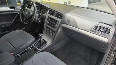 Volkswagen Golf 2015 - 14990 EUR, 135000 km - AUTO.MOTO.pt - 135000km - foto 21 de 26