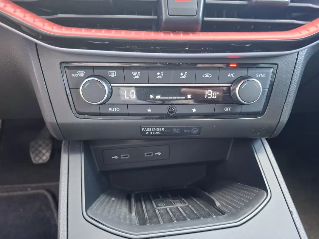SEAT Ibiza 2022 - 17250 EUR, 70500 km - 70500km - foto 24 de 31