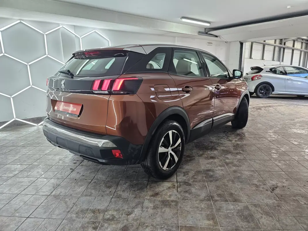 Peugeot 3008 2018 - 18500 EUR, 122503 km - AUTO.MOTO.pt - 122503km - foto 12 de 25