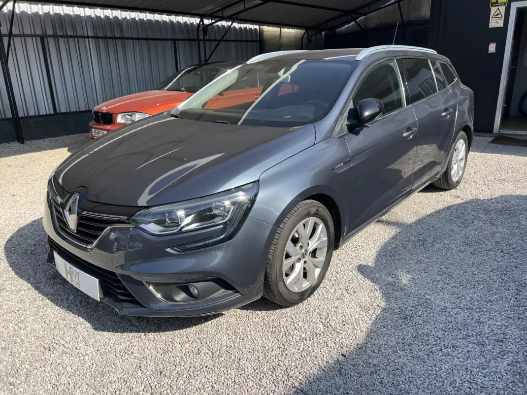 Renault Mégane Sport Tourer 2019 - 12500 EUR, 232000 km - 232000km - foto 2 de 16
