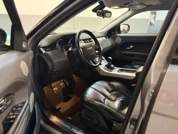 Land Rover Range Rover Evoque 2012 - 17250 EUR, 164000 km - AUTO.MOTO.pt - 164000km - foto 14 de 17