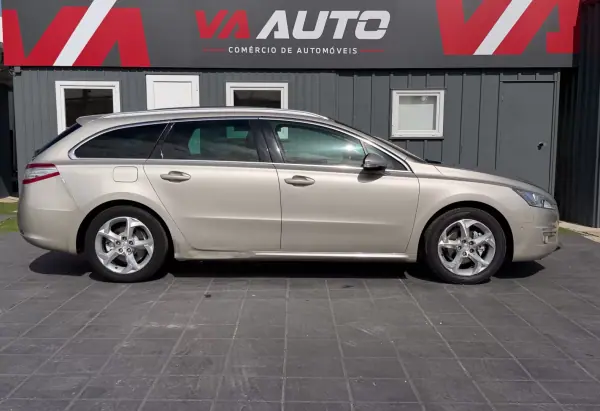 Peugeot 508 SW 2012 - 7800 EUR, 201000 km - AUTO.MOTO.pt - 201000km - foto 4 de 17