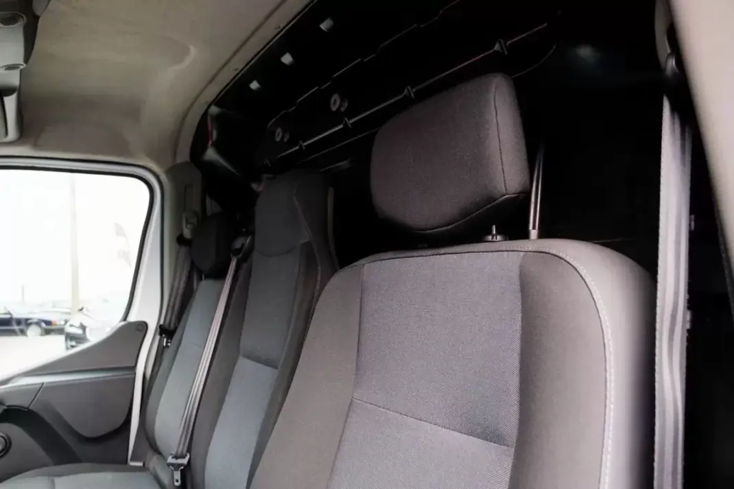 Renault MASTER 2.2DCI CAIXA ABERTA 2023 - 22750 EUR, 166000 km - AUTO.MOTO.pt - 166000km - foto 11 de 20