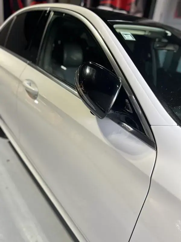 Mercedes-Benz E 200 2021 - 32000 EUR, 160340 km - AUTO.MOTO.pt - 160340km - foto 49 de 49