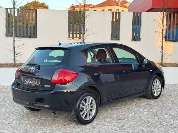 Toyota Auris 2009 - 7950 EUR, 150000 km - 150000km - foto 7 de 22