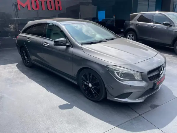 Mercedes-Benz CLA 200 2015 - 14900 EUR, 300000 km - AUTO.MOTO.pt - 300000km - foto 6 de 14