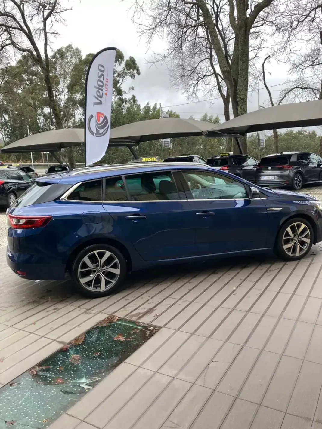 Renault Mégane Sport Tourer 2017 - 13900 EUR, 218321 km - AUTO.MOTO.pt - 218321km - foto 5 de 21