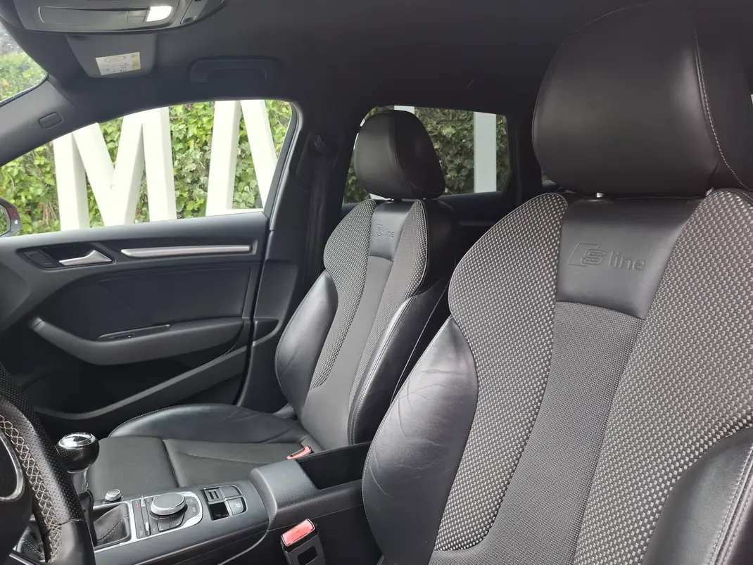 Audi A3 Sportback 2016 - 16500 EUR, 210000 km - AUTO.MOTO.pt - 210000km - foto 14 de 15