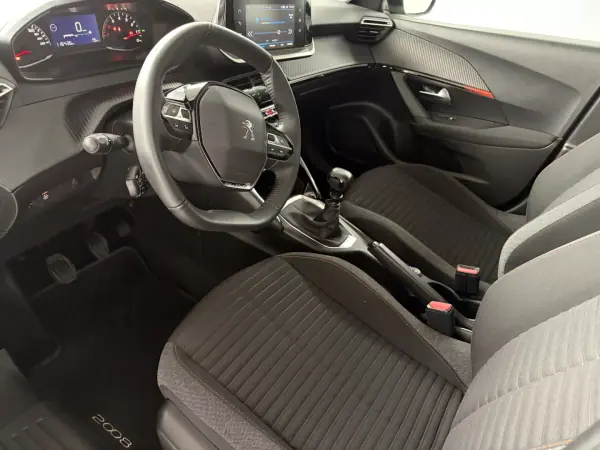 Peugeot 2008 2022 - 18490 EUR, 116436 km - AUTO.MOTO.pt - 116436km - foto 6 de 11