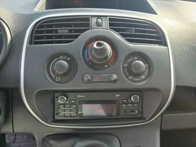 Renault Kangoo 2019 - 12450 EUR, 157608 km - 157608km - foto 8 de 10
