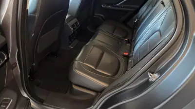 Jaguar F-Pace 2017 - 19500 EUR, 157804 km - 157804km - foto 66 de 74