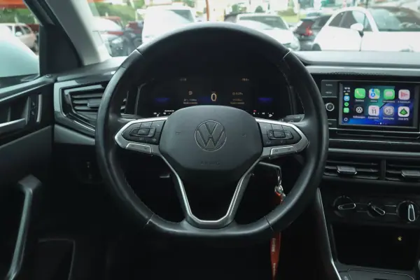 Volkswagen Taigo 2022 - 14500 EUR, 89200 km - AUTO.MOTO.pt - 89200km - foto 6 de 17