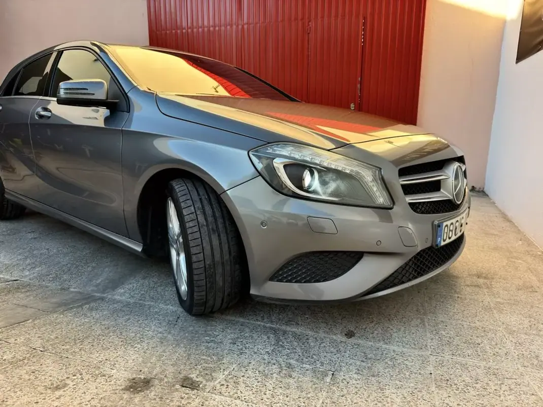 Mercedes-Benz A 200 2013 - 15450 EUR, 157893 km - 157893km - foto 16 de 17