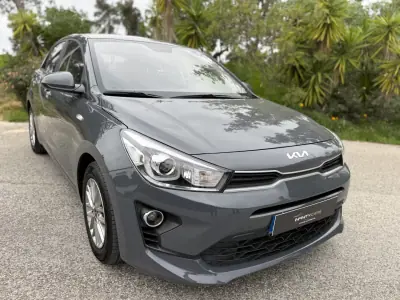 Kia Rio 2023 - 14999 EUR, 30000 km - AUTO.MOTO.pt - 30000km - foto 3 de 13