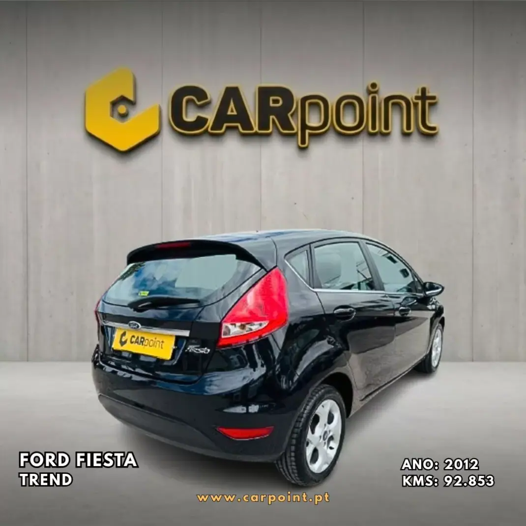 Ford Fiesta 2012 - 7900 EUR, 92853 km - AUTO.MOTO.pt - 92853km - foto 4 de 10