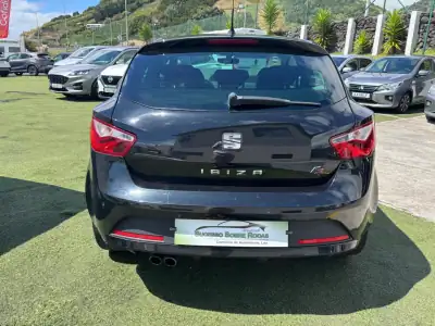 SEAT Ibiza 2016 - 15490 EUR, 104780 km - AUTO.MOTO.pt - 104780km - foto 4 de 12