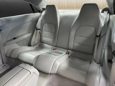 Mercedes-Benz E 250 2011 - 13800 EUR, 336000 km - AUTO.MOTO.pt - 336000km - foto 11 de 19