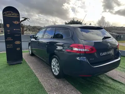 Peugeot 308 SW 2016 - 8900 EUR, 200000 km - AUTO.MOTO.pt - 200000km - foto 10 de 51