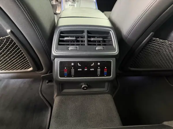 Audi A7 Sportback 2020 - 43500 EUR, 131602 km - AUTO.MOTO.pt - 131602km - foto 25 de 35