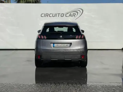 Peugeot 3008 2022 - 19400 EUR, 110167 km - AUTO.MOTO.pt - 110167km - foto 11 de 38