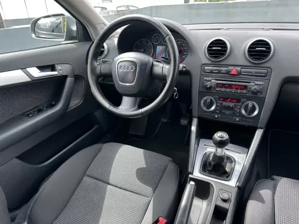 Audi A3 Sportback 2007 - 5900 EUR, 350000 km - AUTO.MOTO.pt - 350000km - foto 32 de 49
