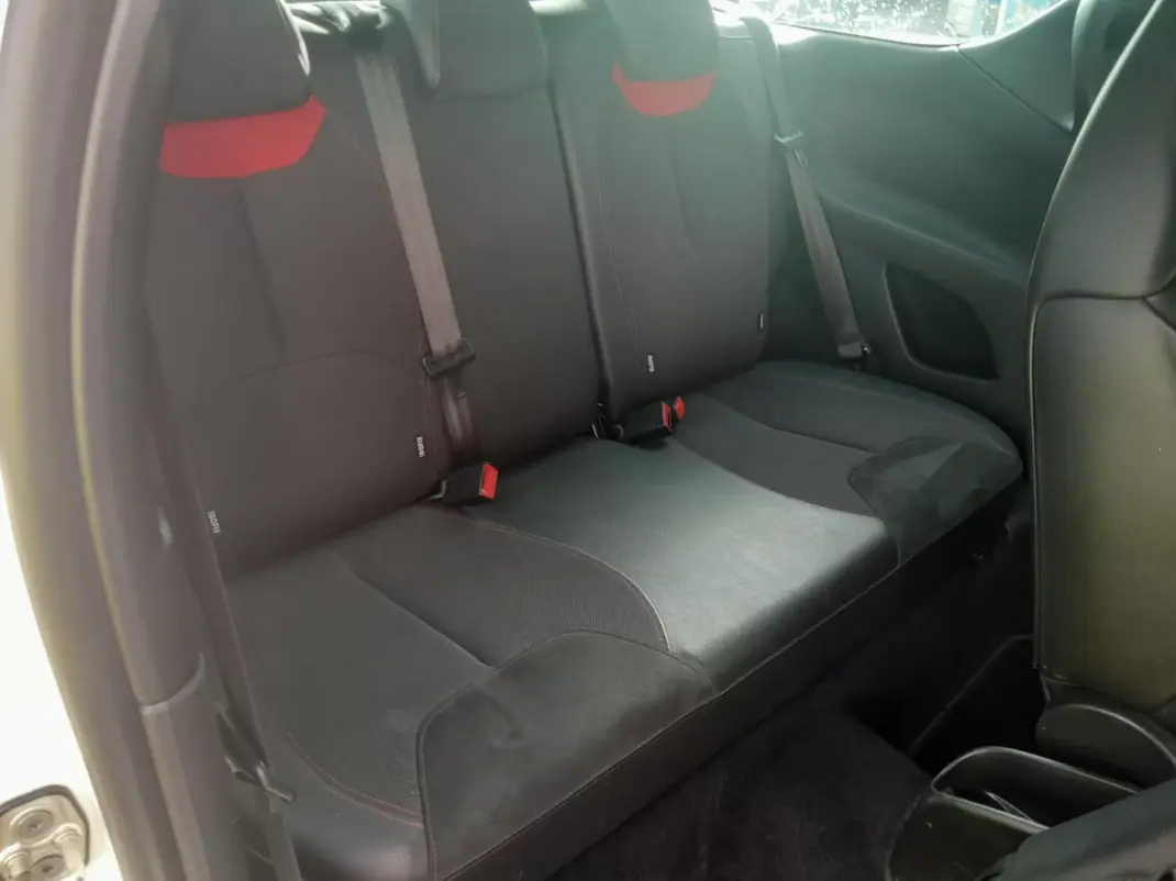 Citroën DS3 2012 - 16900 EUR, 132000 km - AUTO.MOTO.pt - 132000km - foto 10 de 17