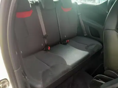 Citroën DS3 2012 - 16900 EUR, 132000 km - AUTO.MOTO.pt - 132000km - foto 10 de 17