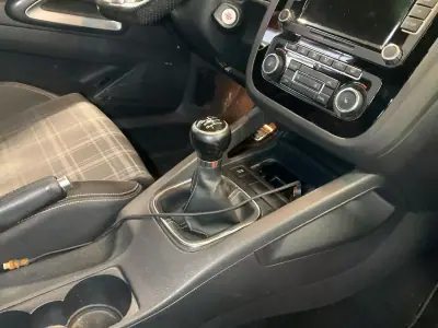 Volkswagen Scirocco 2012 - 11490 EUR, 195200 km - AUTO.MOTO.pt - 195200km - foto 4 de 5