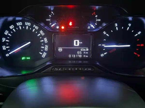 Citroën C3 2022 - 12900 EUR, 63458 km - AUTO.MOTO.pt - 63458km - foto 10 de 13