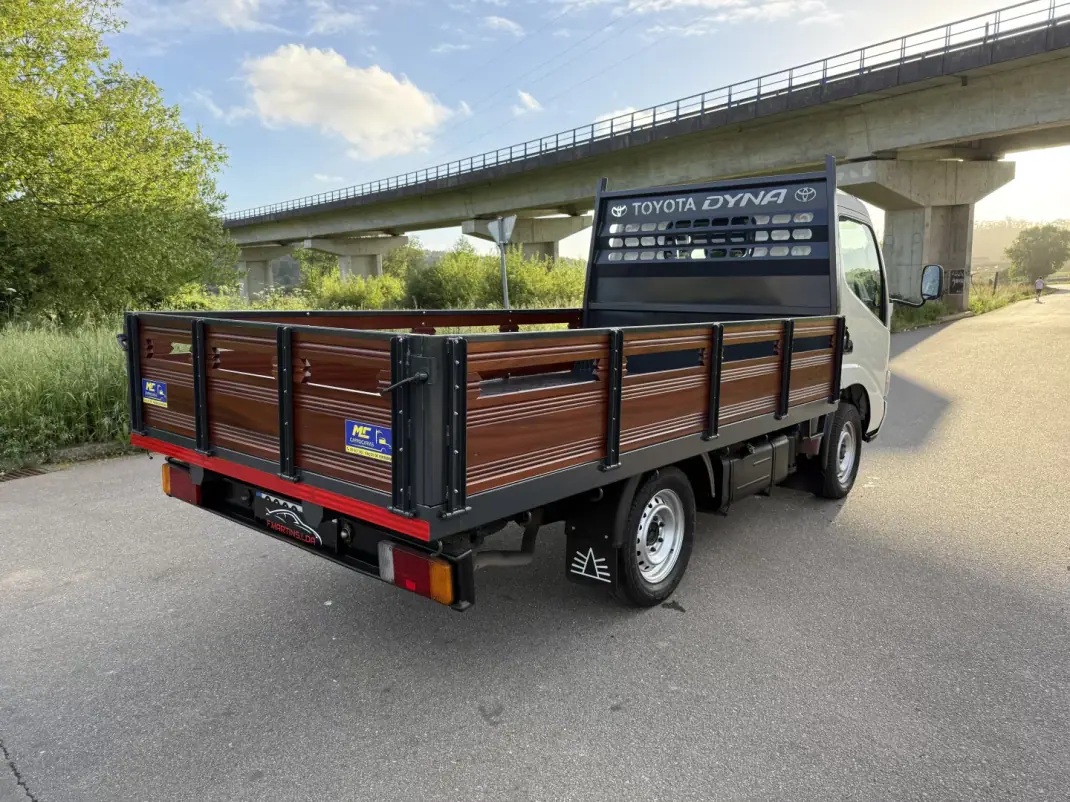 Toyota 2007 - 19900 EUR, 230000 km - AUTO.MOTO.pt - 230000km - foto 6 de 19