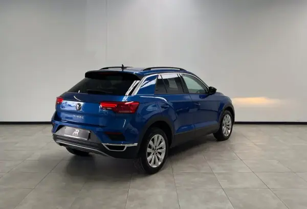 Volkswagen T-Roc 2021 - 15500 EUR, 116000 km - AUTO.MOTO.pt - 116000km - foto 7 de 19