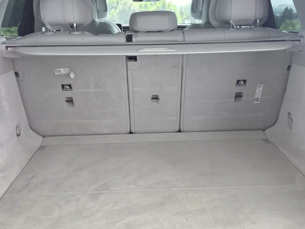 Mercedes-Benz EQE 2025 - 58990 EUR, 8906 km - AUTO.MOTO.pt - 8906km - foto 45 de 46