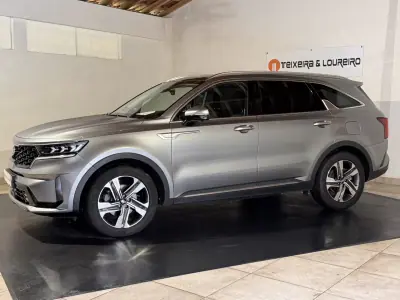 Kia Sorento 2021 - 37900 EUR, 116815 km - AUTO.MOTO.pt - 116815km - foto 4 de 31