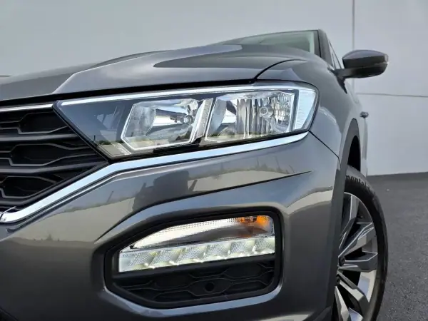 Volkswagen T-Roc 2021 - 17750 EUR, 72400 km - AUTO.MOTO.pt - 72400km - foto 3 de 37
