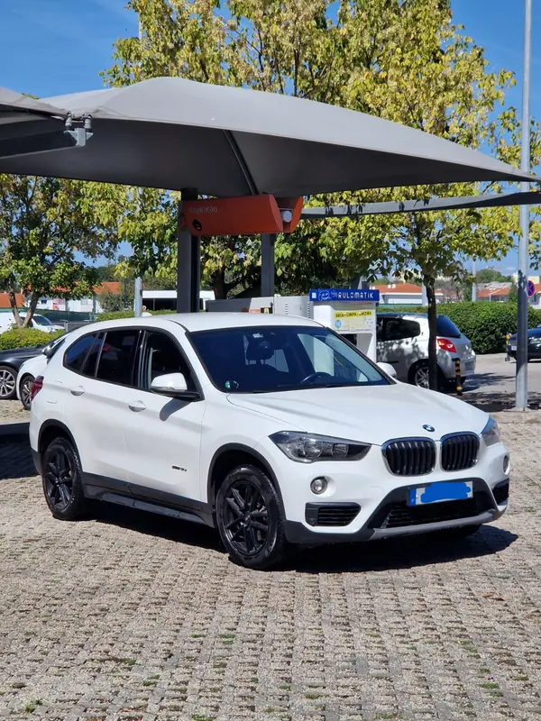 BMW X1 2017 - 17500 EUR, 150000 km - 150000km - foto 6 de 12