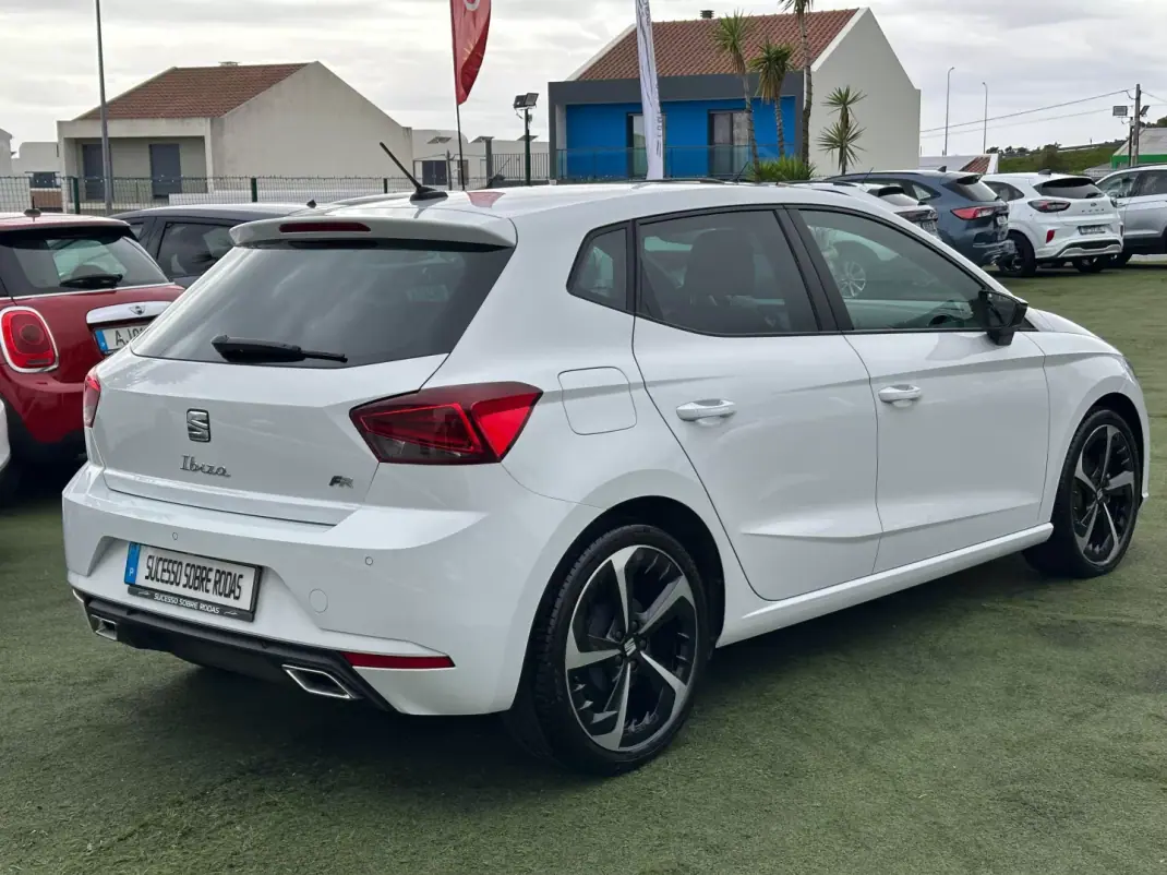 SEAT Ibiza 2023 - 22490 EUR, 21800 km - AUTO.MOTO.pt - 21800km - foto 11 de 18