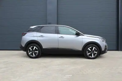 Peugeot 3008 2018 - 18000 EUR, 97000 km - AUTO.MOTO.pt - 97000km - foto 7 de 18