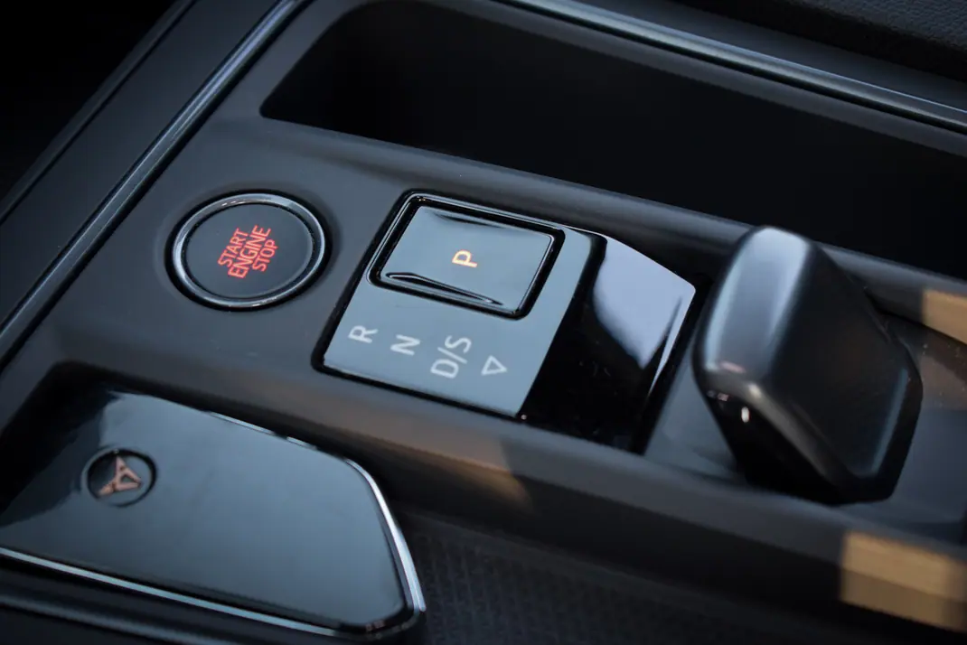 Cupra Formentor 2023 - 29990 EUR, 75000 km - AUTO.MOTO.pt - 75000km - foto 6 de 16