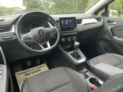 Renault Captur 2023 - 18490 EUR, 63000 km - AUTO.MOTO.pt - 63000km - foto 8 de 10