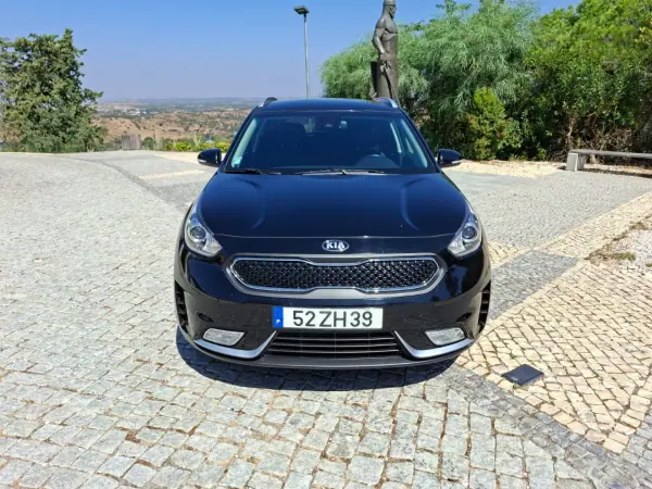 Kia Niro 2019 - 17900 EUR, 74459 km - 74459km - foto 2 de 26
