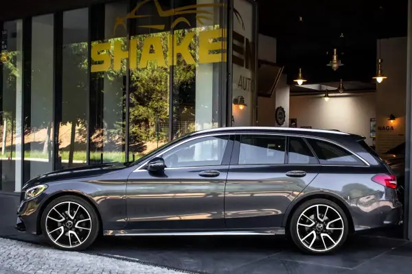 Mercedes-Benz C 220 2016 - 20900 EUR, 182084 km - AUTO.MOTO.pt - 182084km - foto 2 de 39