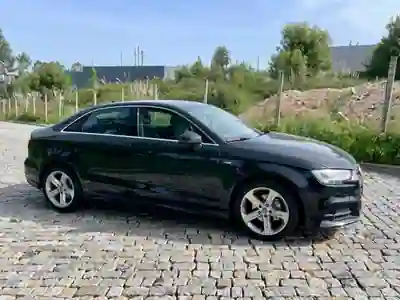 Audi A3 Limousine 2017 - 18490 EUR, 165000 km - AUTO.MOTO.pt - 165000km - foto 12 de 15
