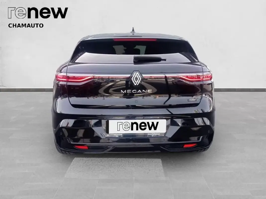 Renault Mégane E-Tech 2026 - 35000 EUR, 3000 km - AUTO.MOTO.pt - 3000km - foto 4 de 19